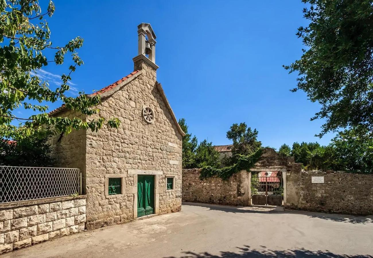 KaštelaPalmaja公寓 外观 照片